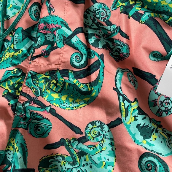 Brand new swimsuit Old Navy - Picture 2 of 6